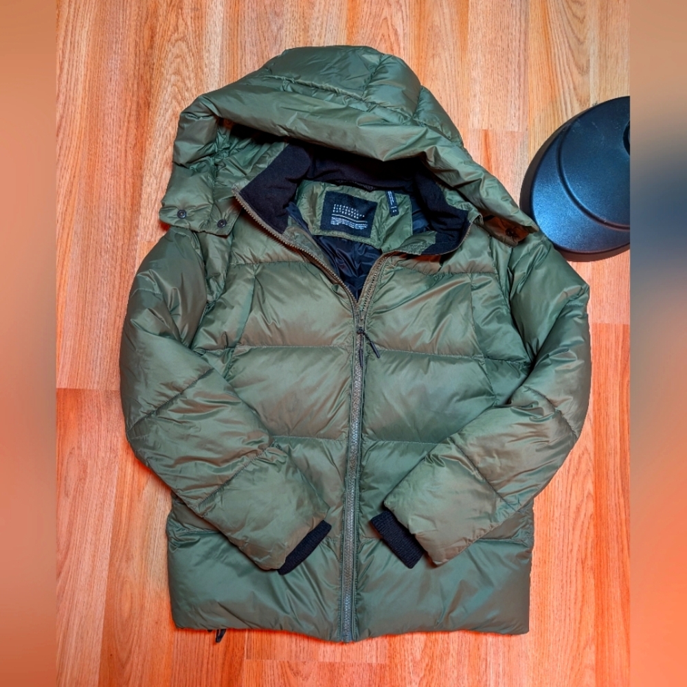 FIGS Olive Green Puffer Jacket